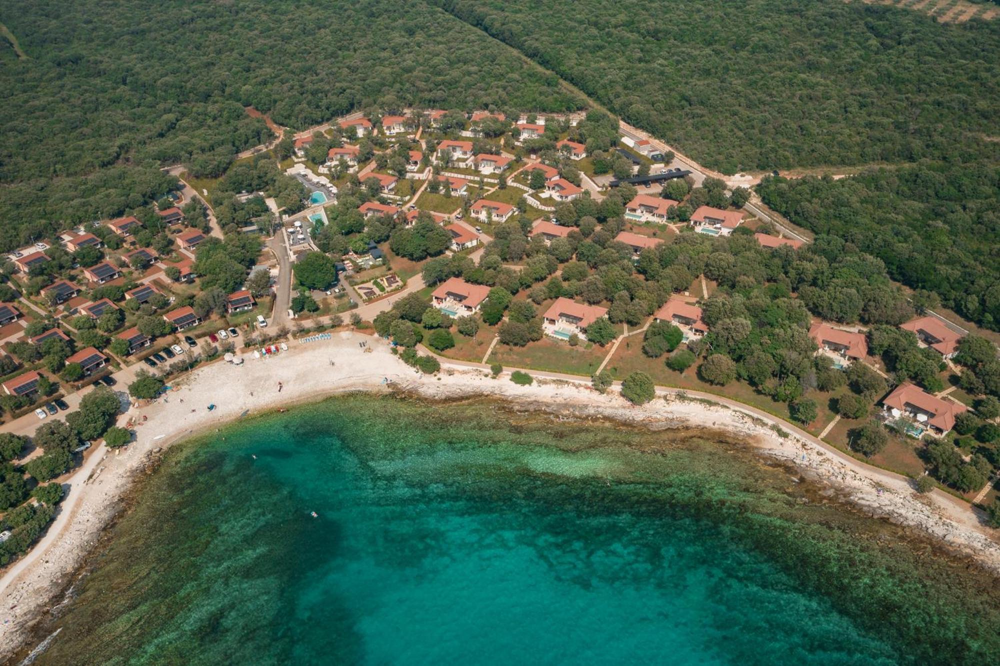 Camping Homes Mon Perin Bale Esterno foto