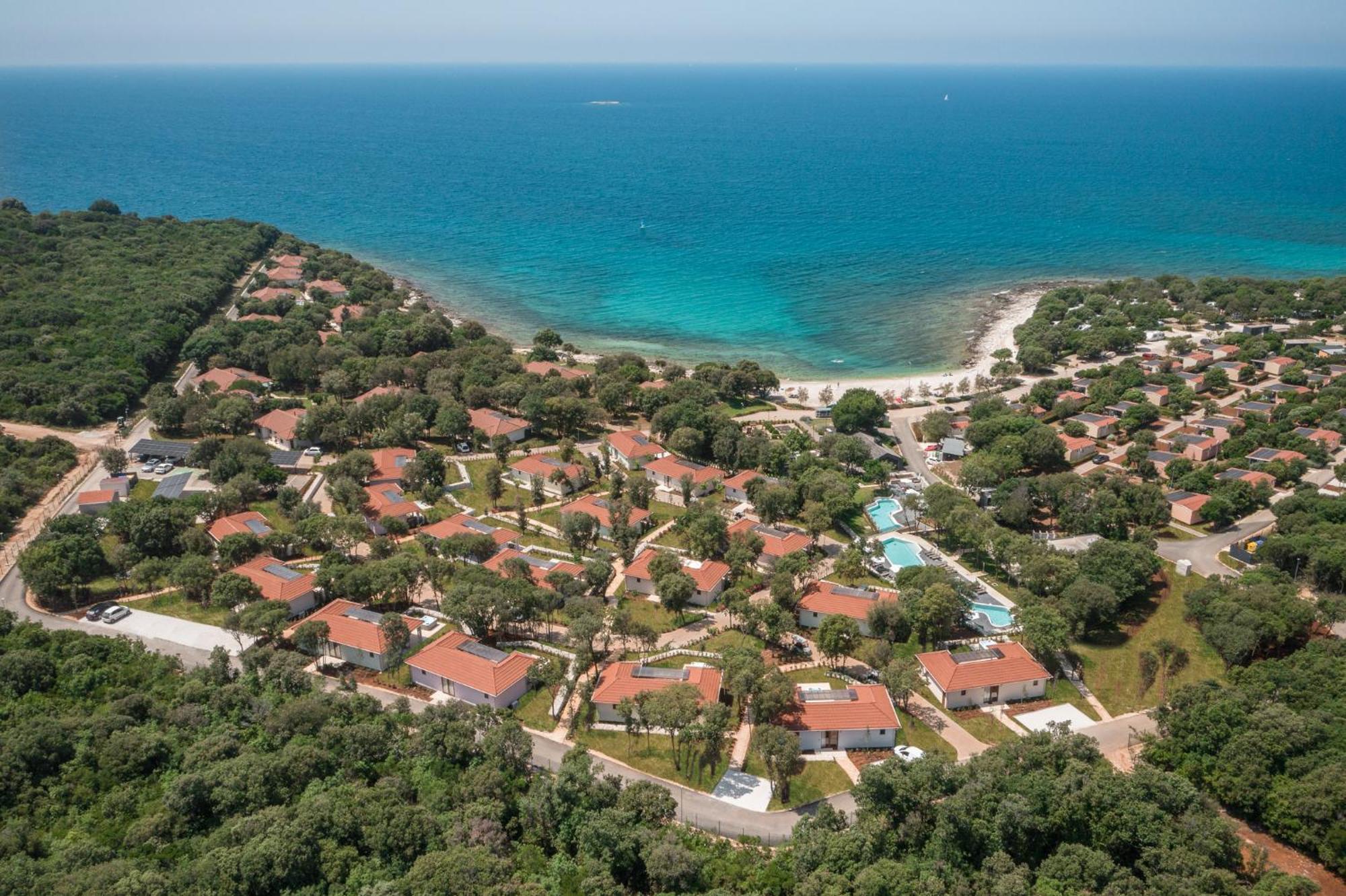 Camping Homes Mon Perin Bale Esterno foto