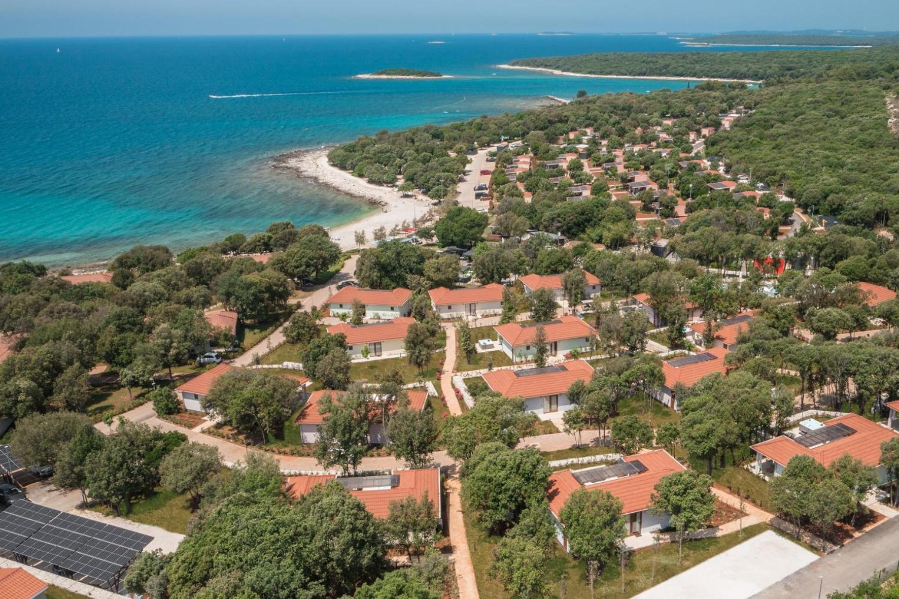 Camping Homes Mon Perin Bale Esterno foto