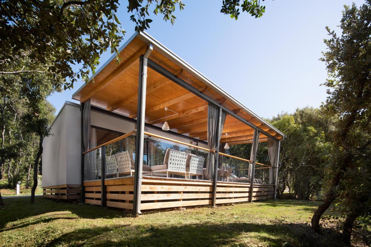Camping Homes Mon Perin Bale Esterno foto